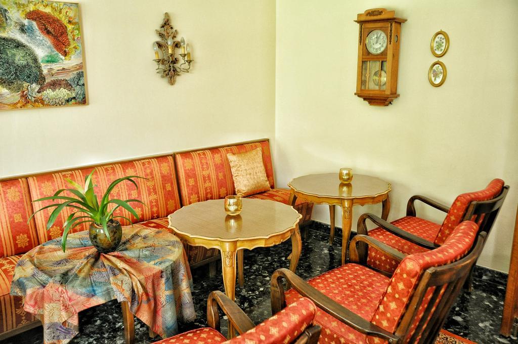 Hotel Zima Мерано Екстериор снимка