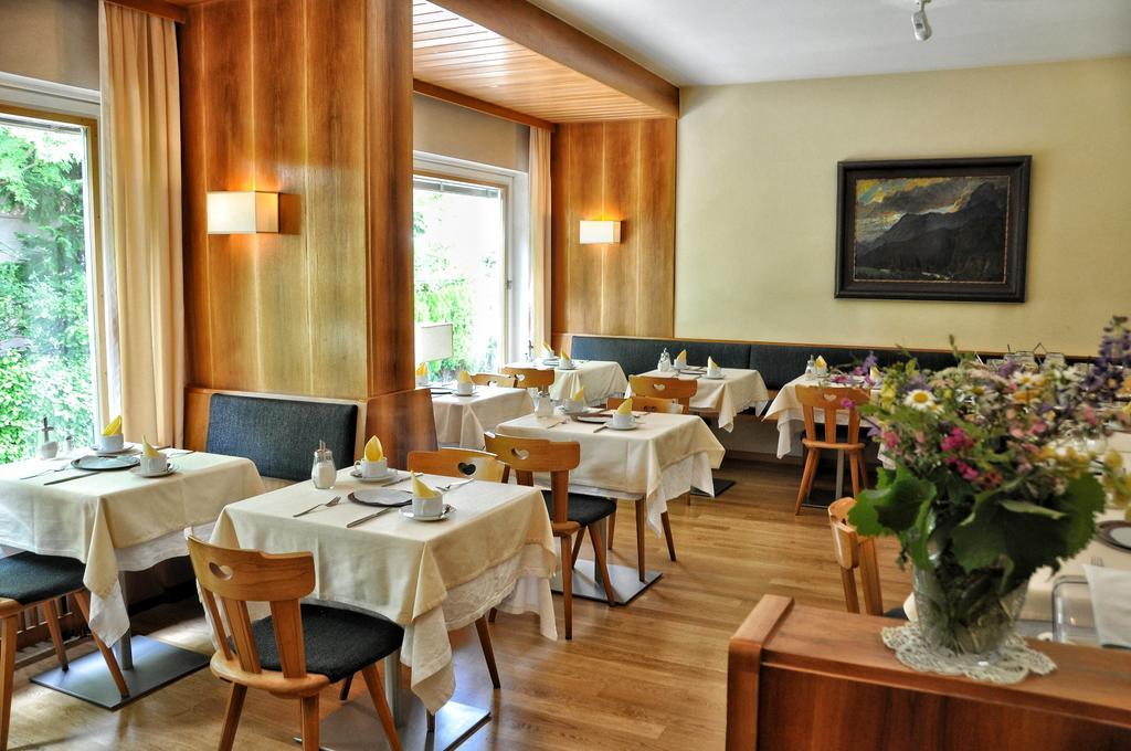 Hotel Zima Мерано Екстериор снимка
